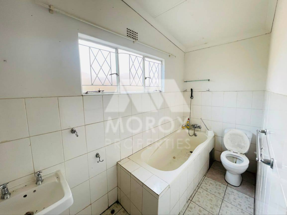 HOUSE FOR SALE-BROADHURST EXTENSION 19